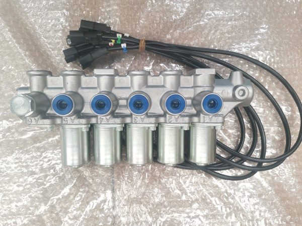 小松挖掘機電磁閥組配件